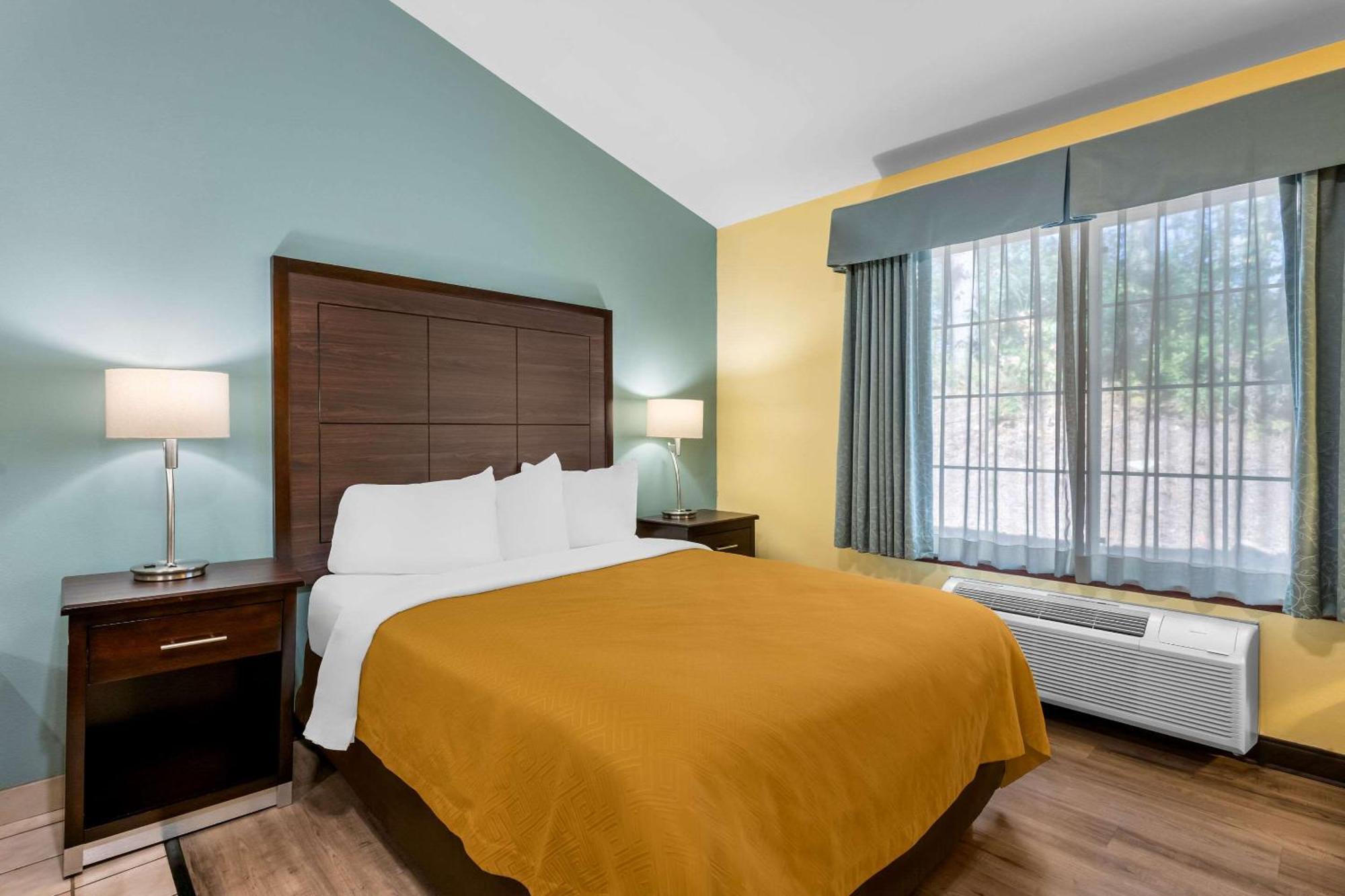 Econo Lodge Inn & Suites Eau Claire Zewnętrze zdjęcie