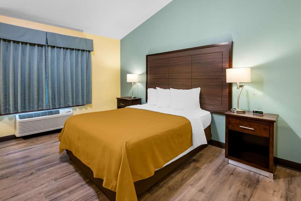 Econo Lodge Inn & Suites Eau Claire Pokój zdjęcie