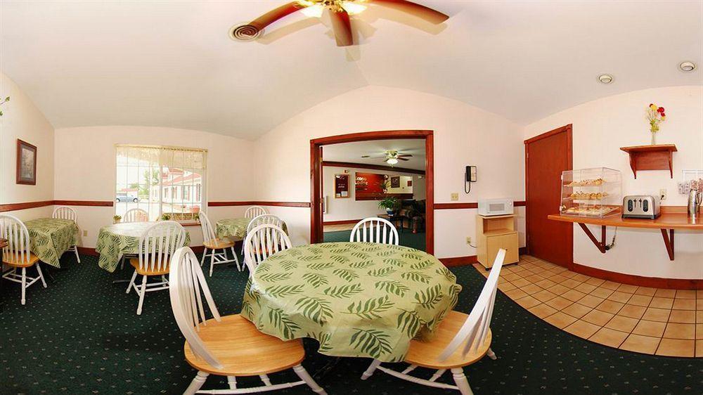 Econo Lodge Inn & Suites Eau Claire Zewnętrze zdjęcie