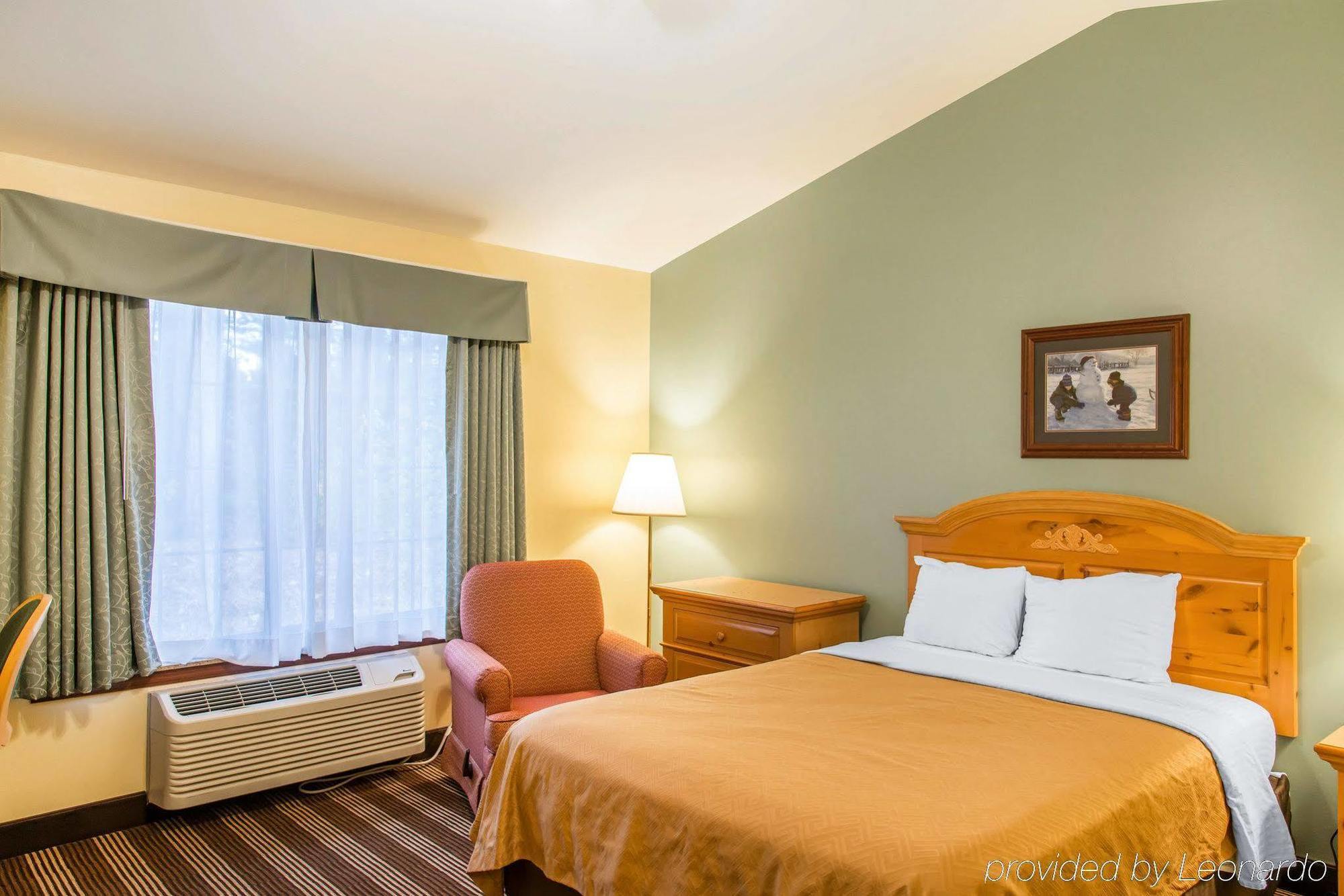 Econo Lodge Inn & Suites Eau Claire Zewnętrze zdjęcie